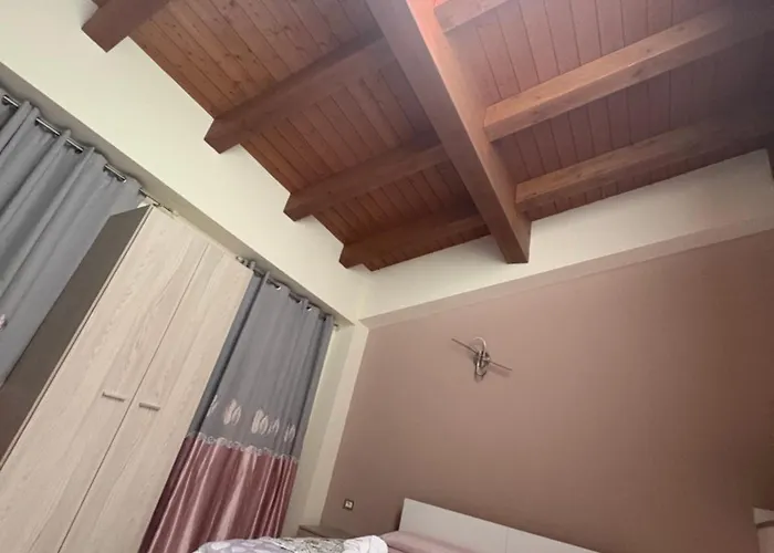 Alojamento de Acomodação e Pequeno-almoço B&B Villa Ravenna 3*